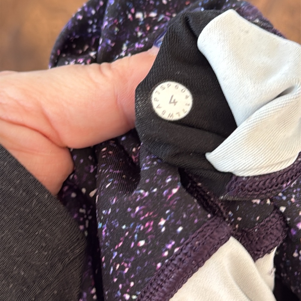Lululemon Wunder Under high rise leggings, size 4 - Picture 11 of 11
